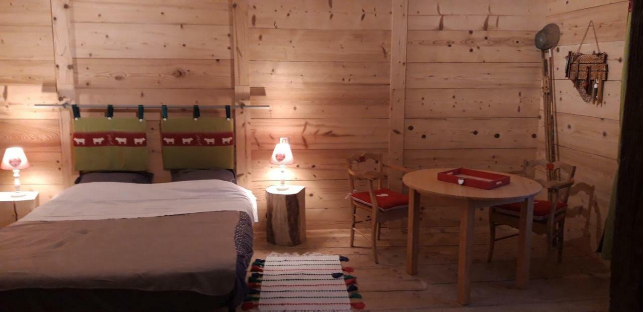Le Jura En Toutes Saisons Piscine, Spa, Location Vtt, Balades 2Cv, Climatisation Bonlieu Eksteriør billede