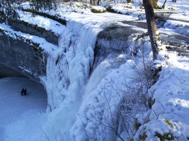 Le Jura En Toutes Saisons Piscine, Spa, Location Vtt, Balades 2Cv, Climatisation Bonlieu Eksteriør billede